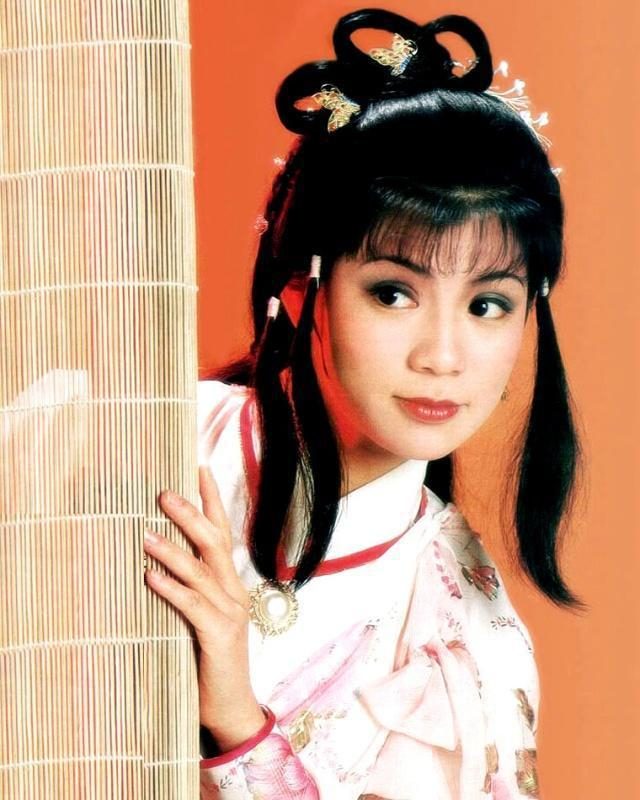 83版《射雕英雄传》中黄蓉的剧照